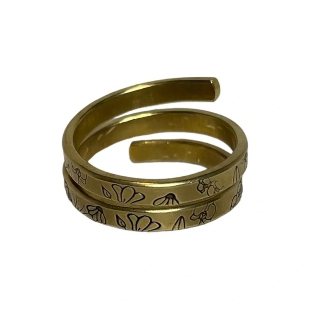 Handmade ring hand